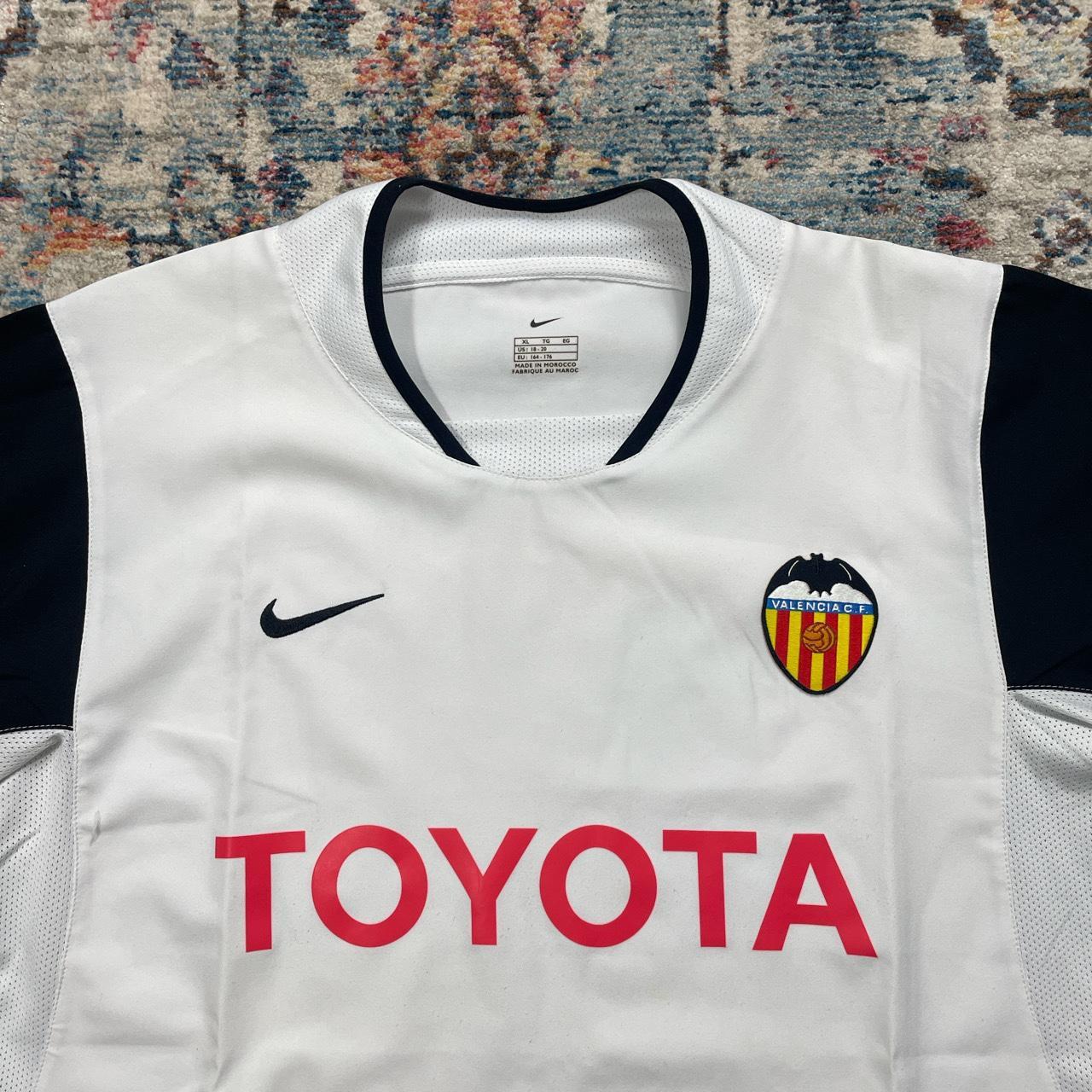 Retro Nike Valencia 2003/04 Home Football Shirt