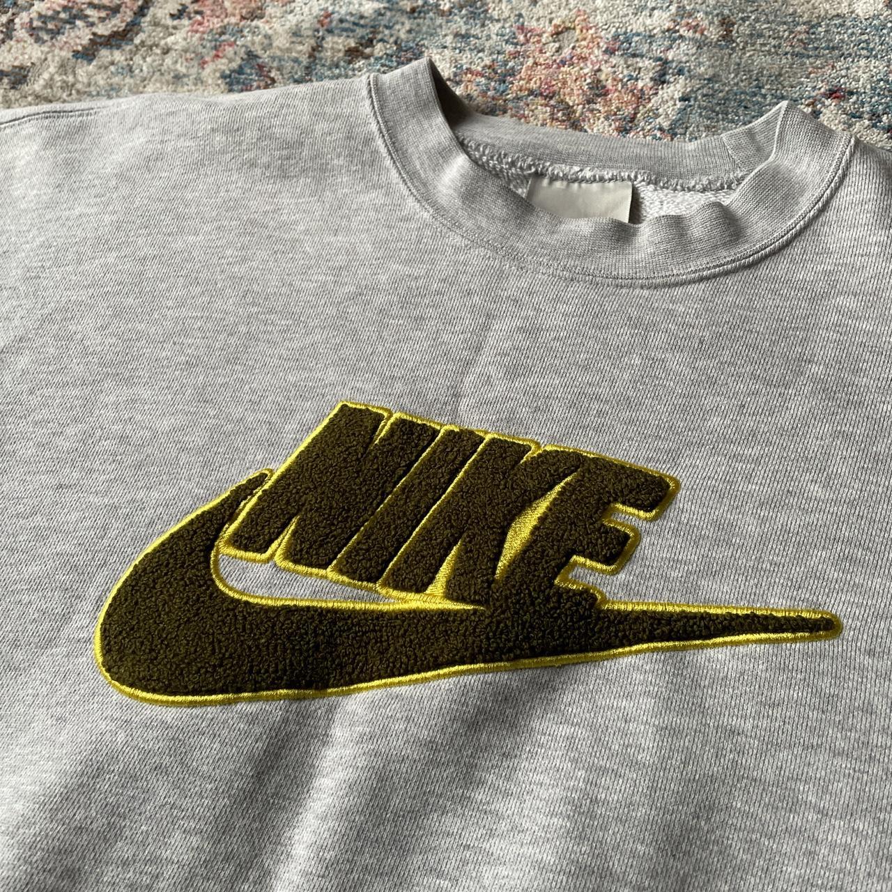 Vintage Nike Grey Spellout Sweatshirt