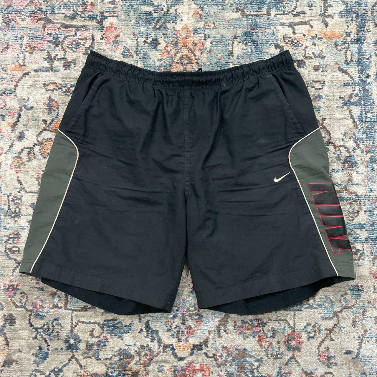 Vintage Nike black shorts