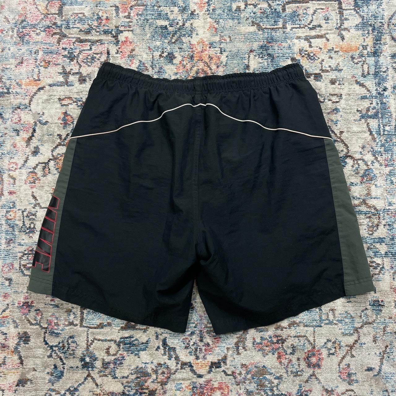 Vintage Nike black shorts