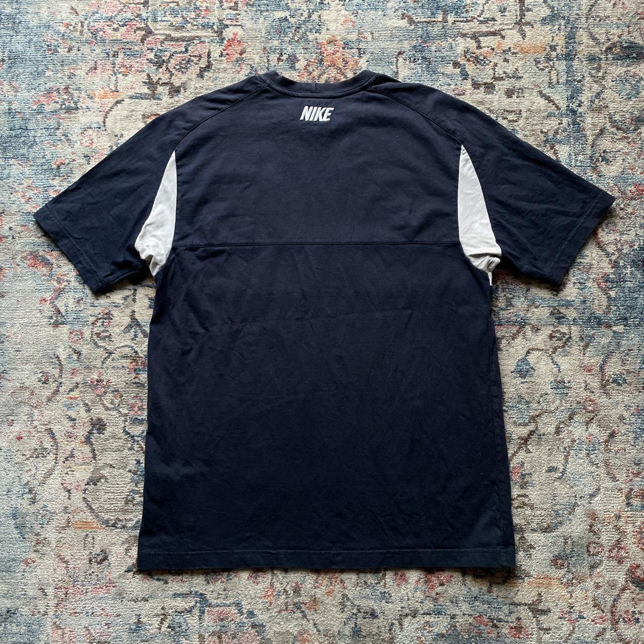 Vintage Nike Navy Centre Swoosh T-Shirt