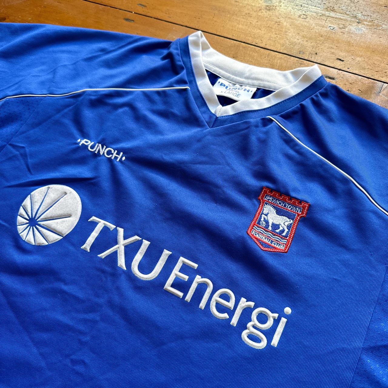 Retro Ipswich Town 2001/02 Home Football Shirt