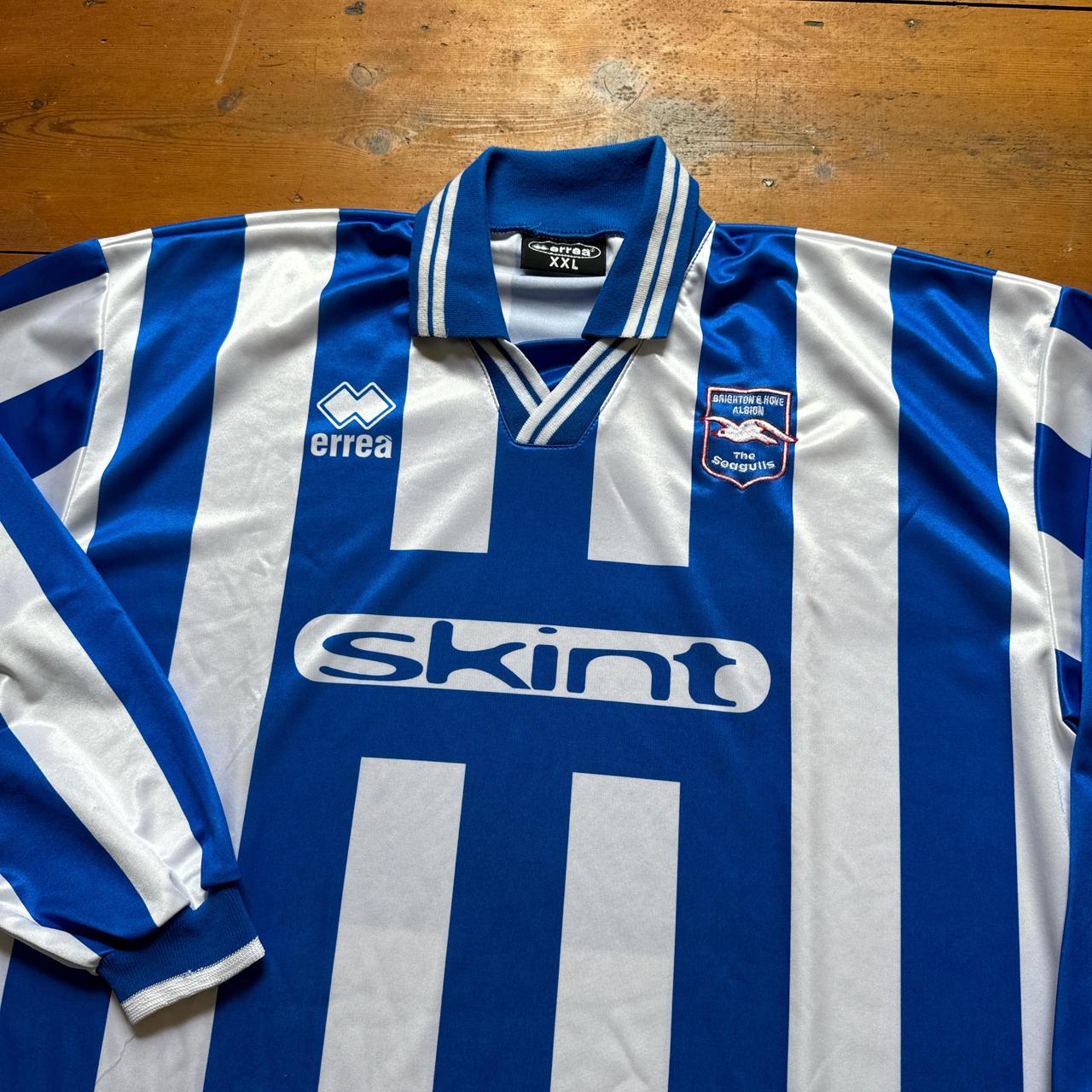 Retro Brighton 1999/00 Home Football Shirt