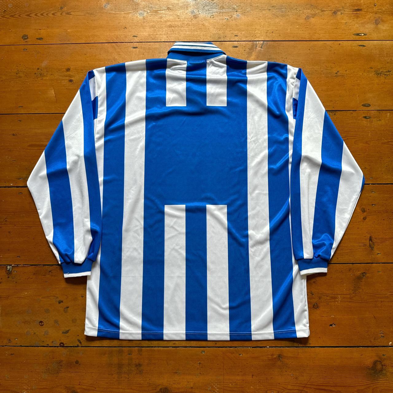 Retro Brighton 1999/00 Home Football Shirt