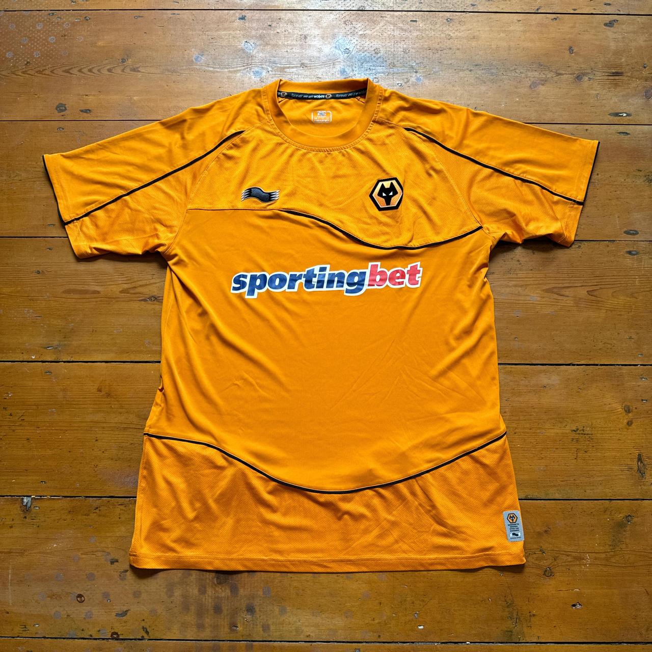 Wolverhampton Wanderers 2011/12 Home Football Shirt