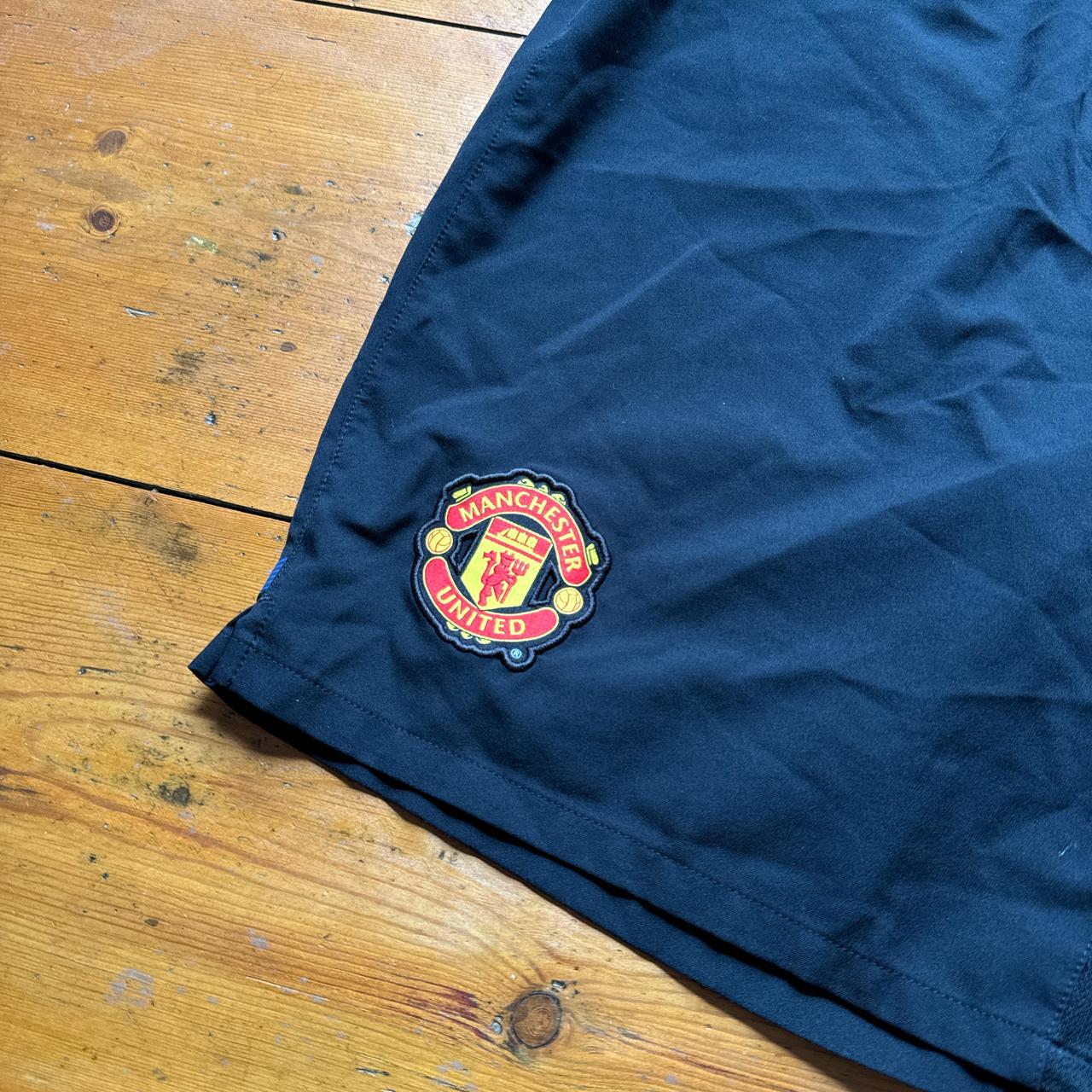 Retro Manchester United Nike Football Shorts