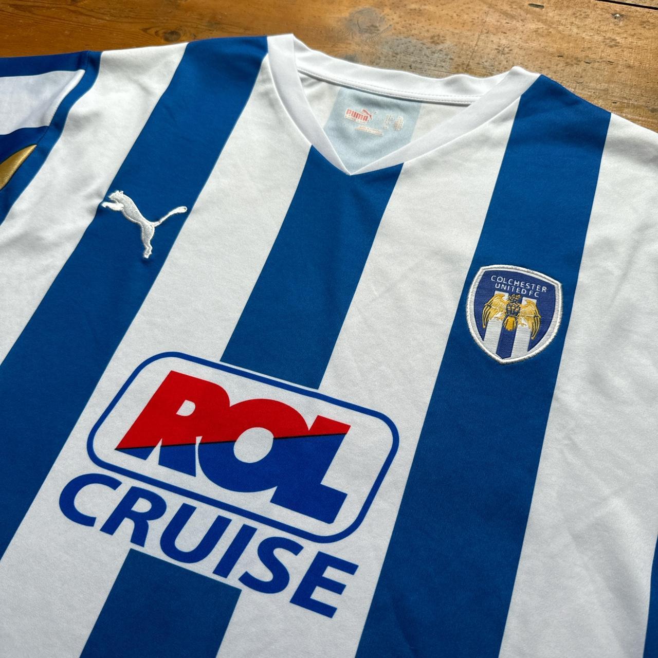 Retro Colchester United 2010/11 Home Football Shirt