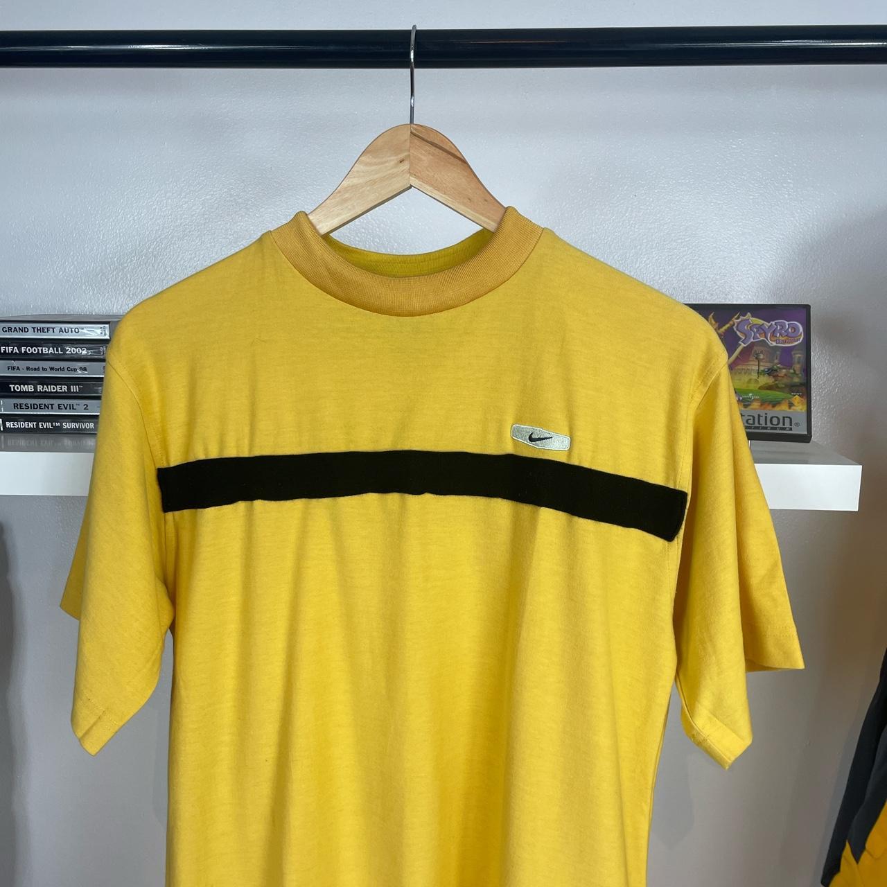 Vintage 90’s Nike Yellow Tee
