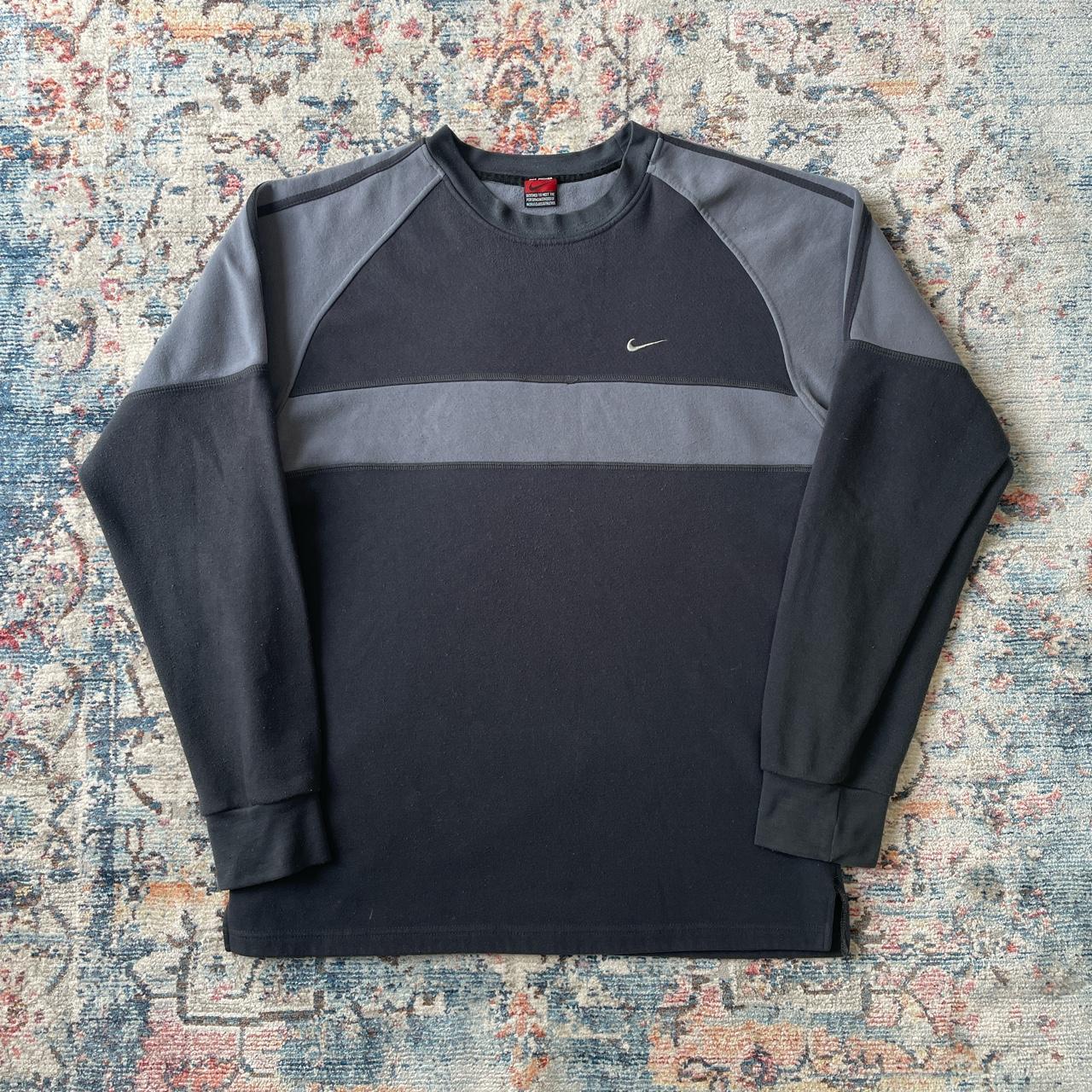 Vintage Nike Black and Grey Sweatshirt