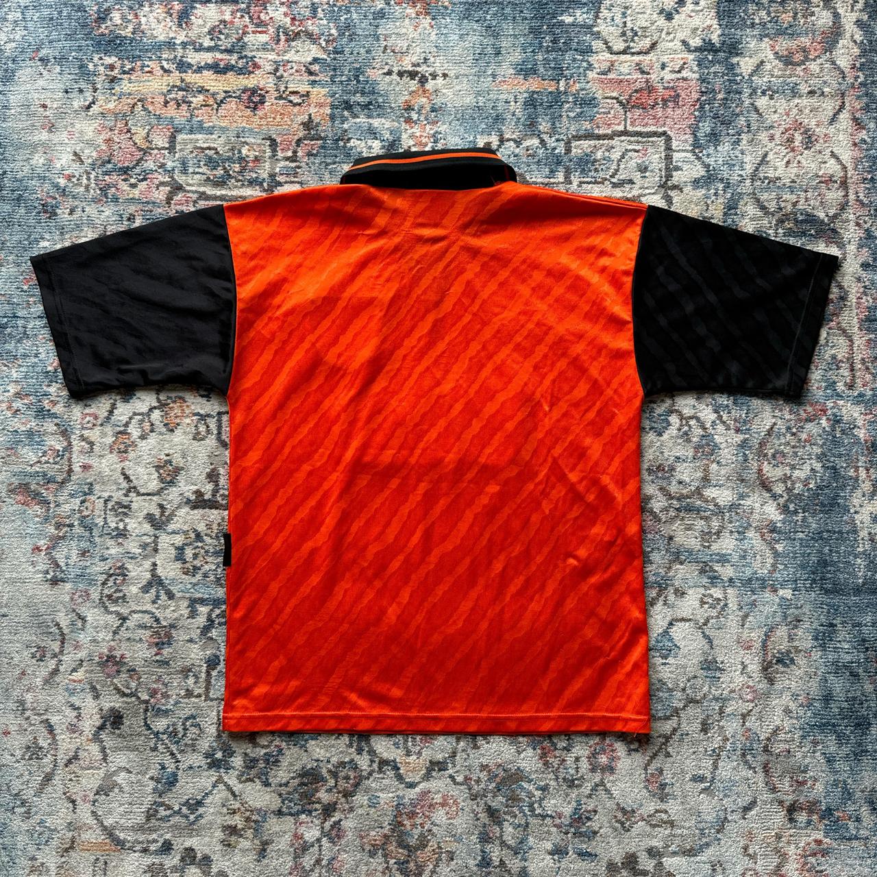 Retro Dundee United 1996/97 Home Football Shirt